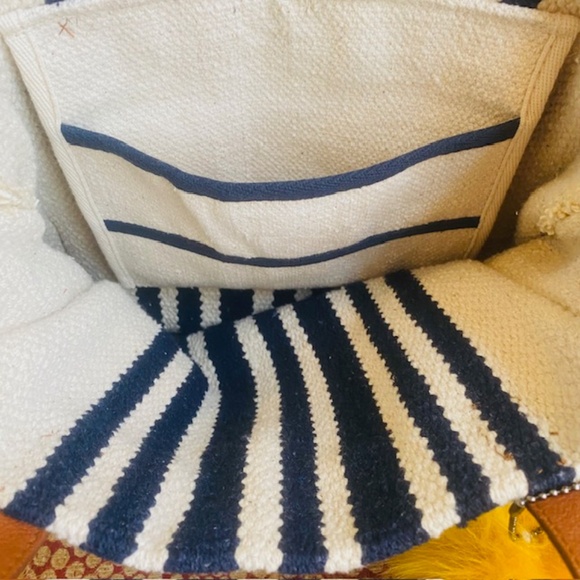 Adorable Tote bag w/Pom Pom Detail Keychain & Fringe - Navy/Cream/Golden Yellow - Picture 3 of 7